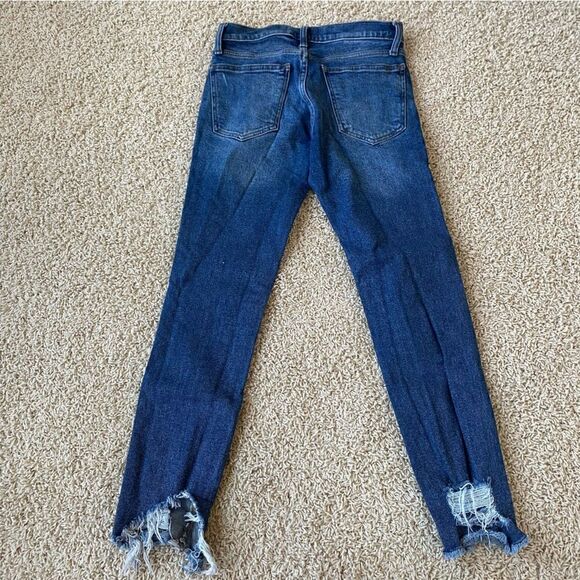 Gap Straight Leg Jeans Distressed size 26 - Picture 3 of 5